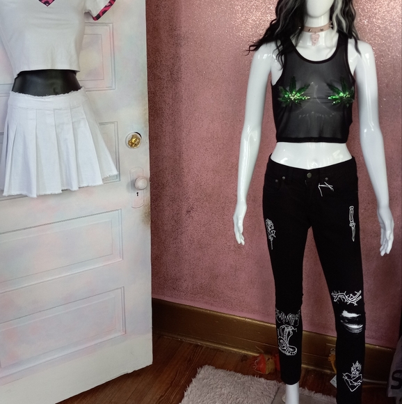 Broken Promises distressed tattoo gothic skinny jeans! Like new! So cute! - Picture 6 of 6